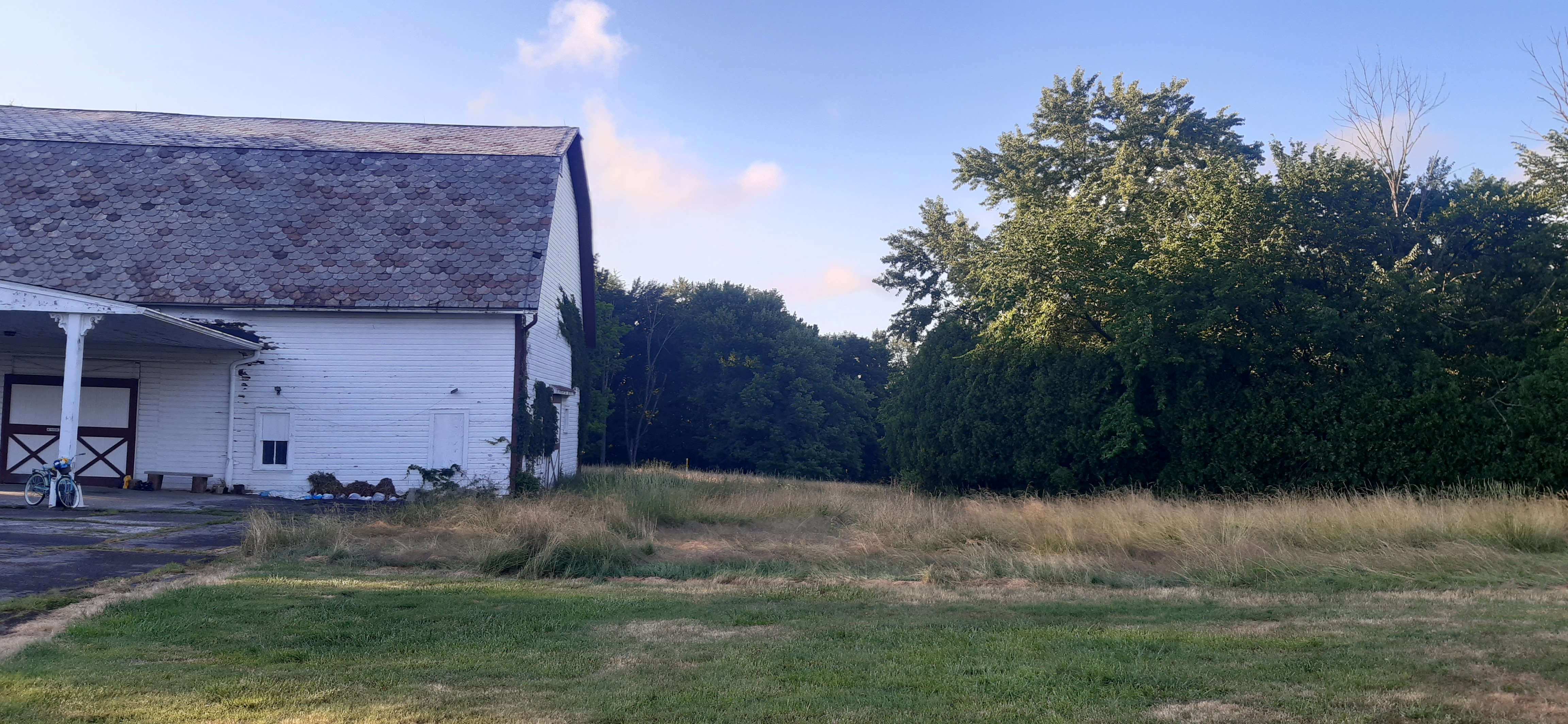 barn
